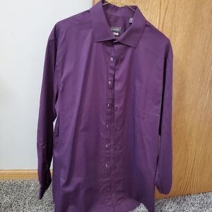 Van Heusen Regular Fit Wrinkle Free Dress Shirt